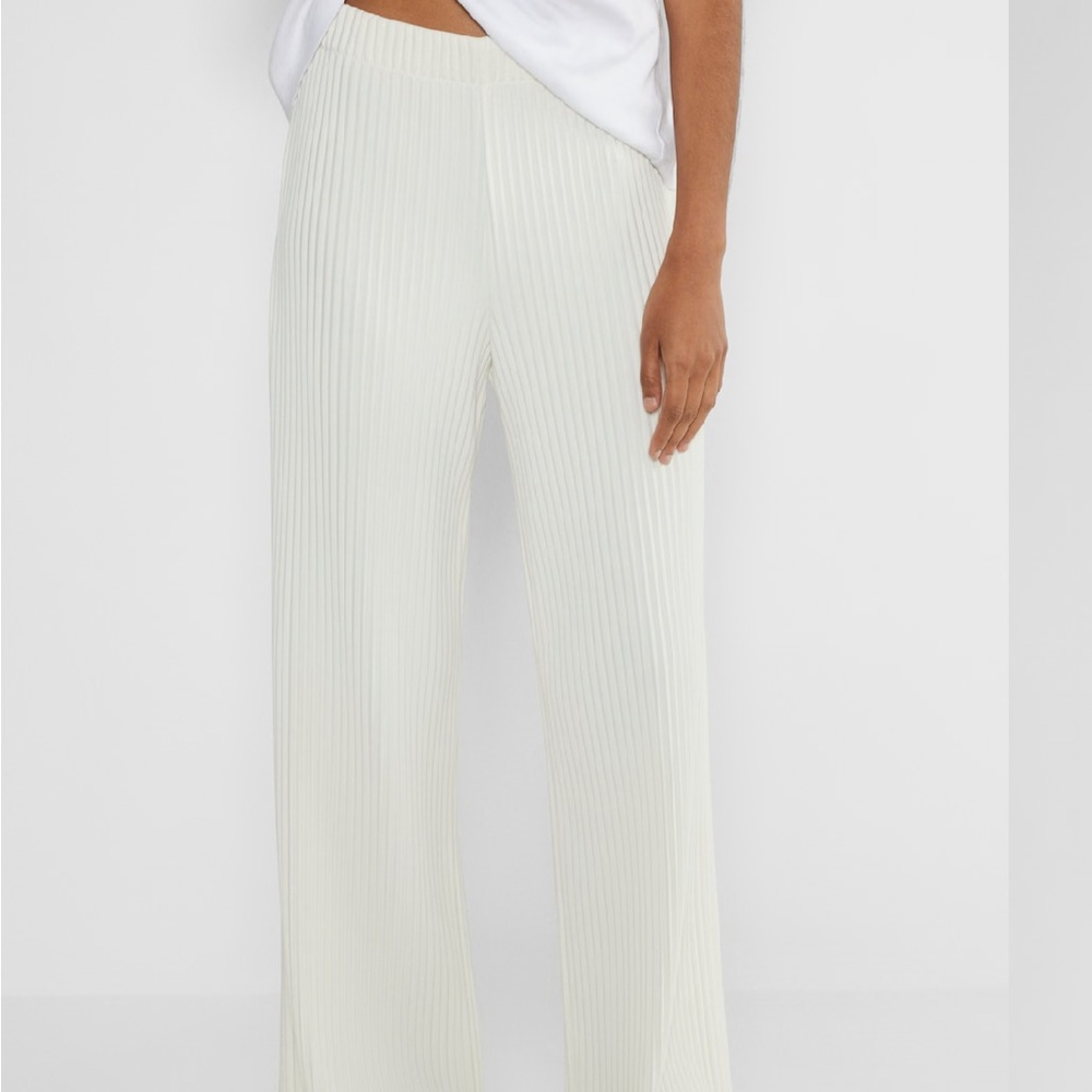 Aritzia Cream Wide Leg Skilled Pants